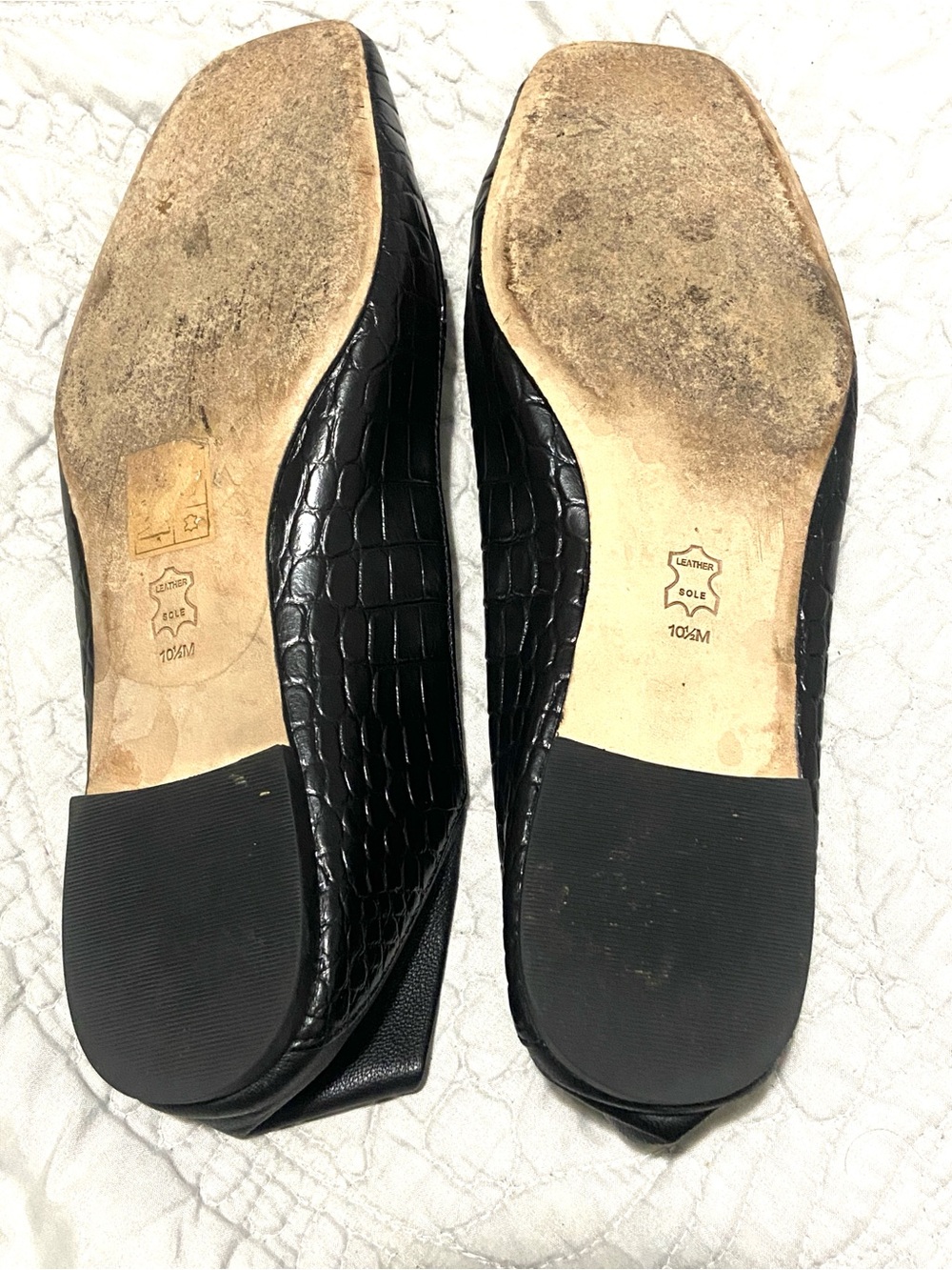 Tory Burch Black Croc-Embossed Leather charm  Loafers - Picture 7 of 11